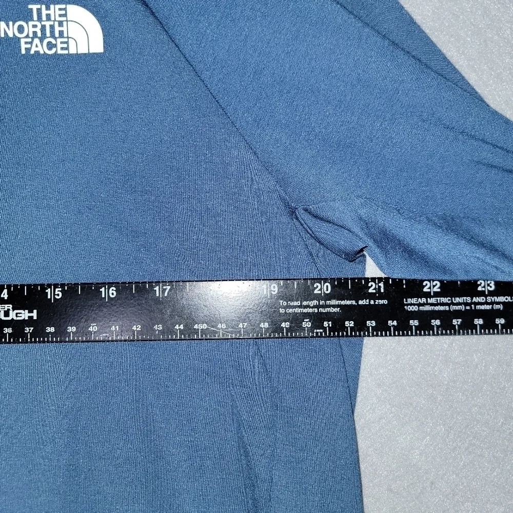 North Face Mens Blue 1/4 Zip Wander Pullover Size Medium